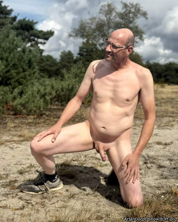 Adult image from ArjanNLL