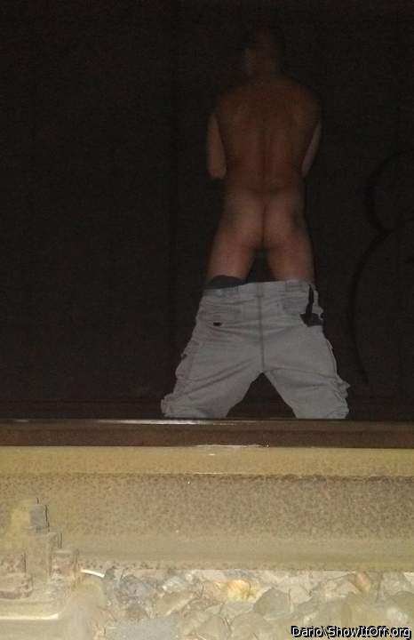 Adult image from Dario