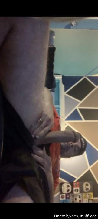 Adult image from Uncmi