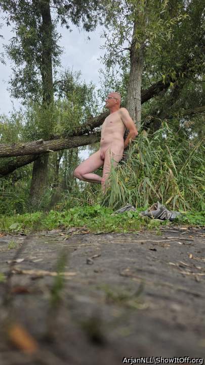 Adult image from ArjanNLL