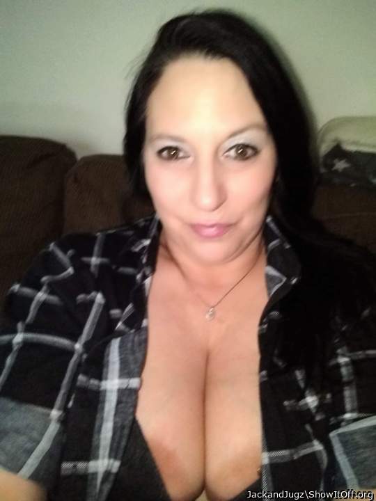 The cleavage queen
