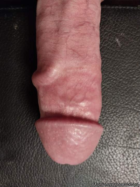 Adult image from Alonzohoss