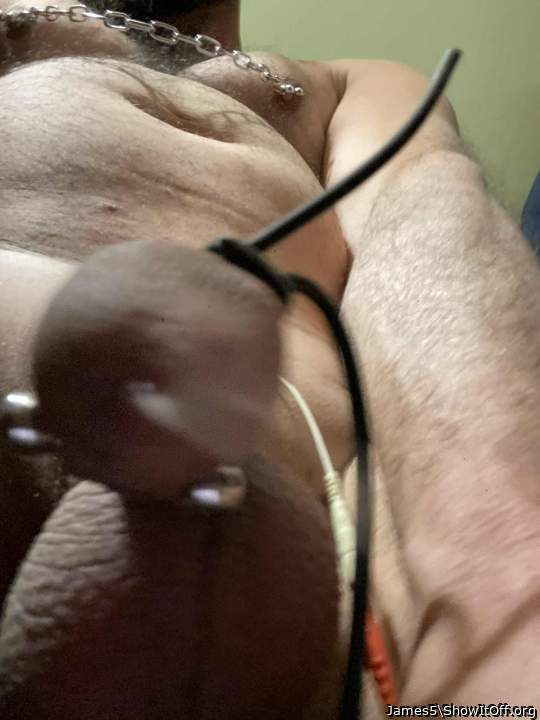 Some hands free fun with E-stim.