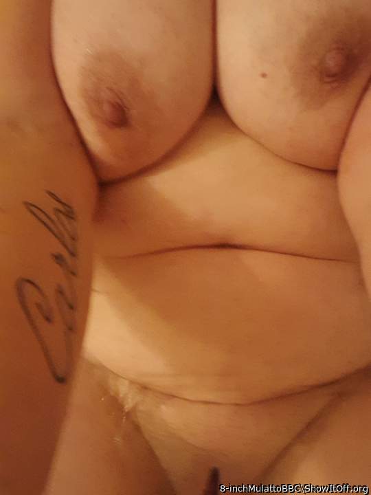 Wifey in the tub for my mulatto-bbc! 😘🤩