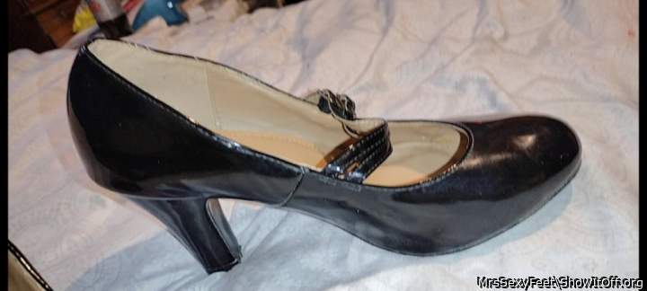 Adult image from MrsSexyFeet