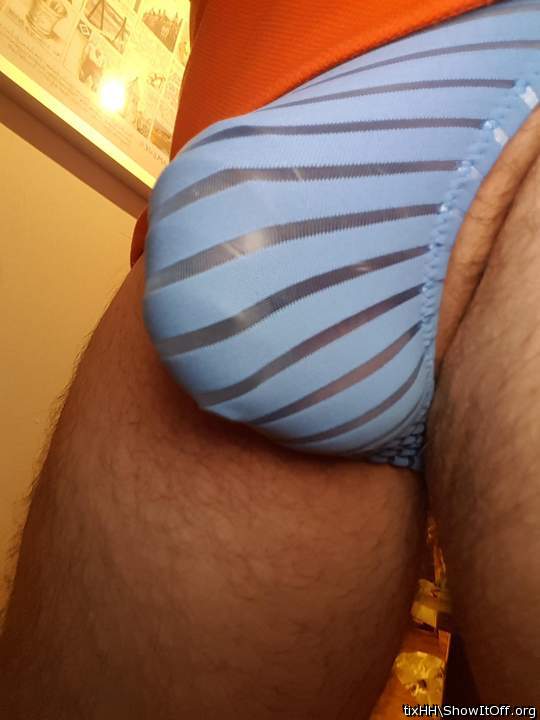 big undie bulge