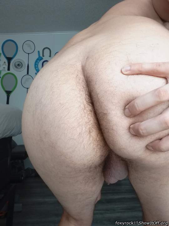 Getting ready for the gym for my glutes