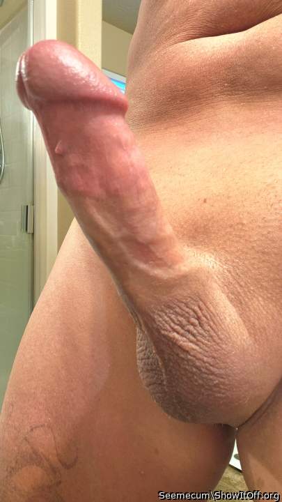That is a beautiful smooth cock