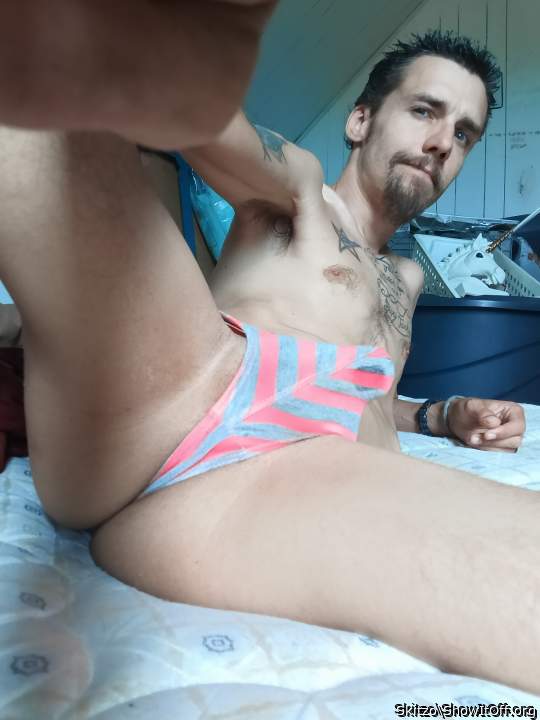 Adult image from Skitzo