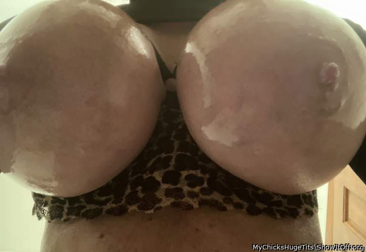 Adult image from MyChicksHugeTits