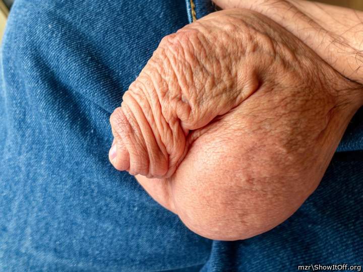 Adult image from mzr