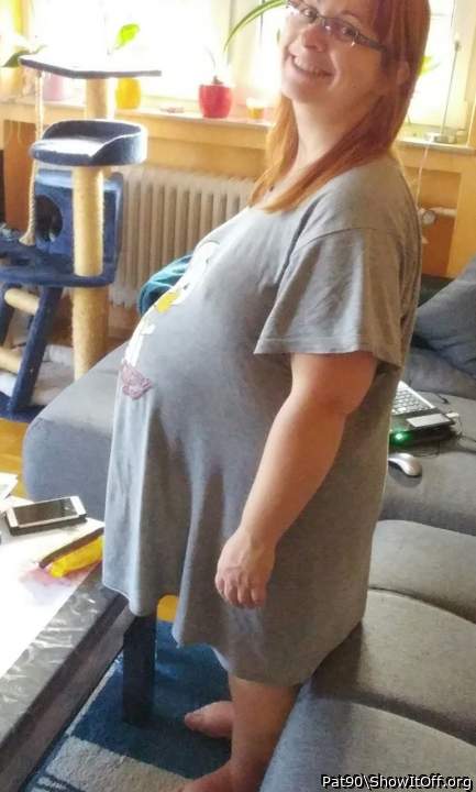 pregnant sideview