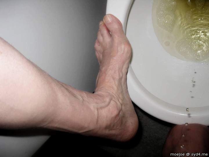 By request: Piss pics (with foot).....