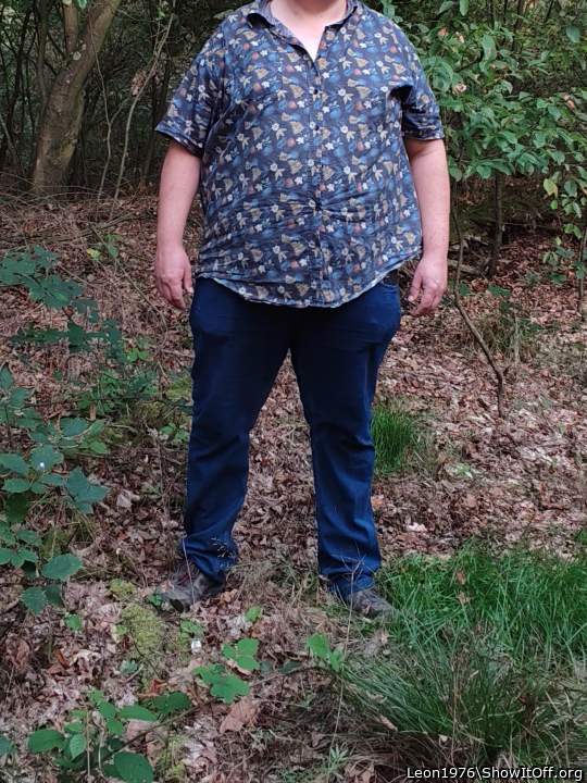 Getting undressed in the forrest 1