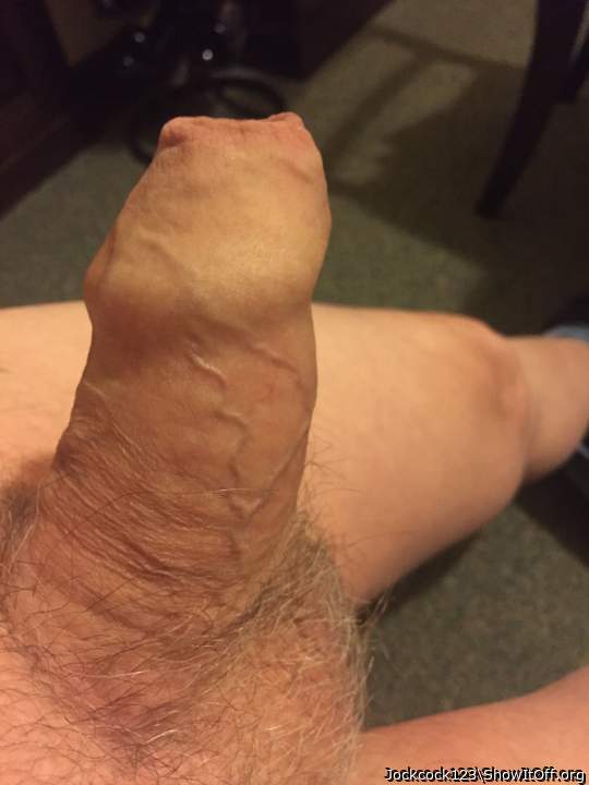 That's a lovely dick. Wish I was playing with it 