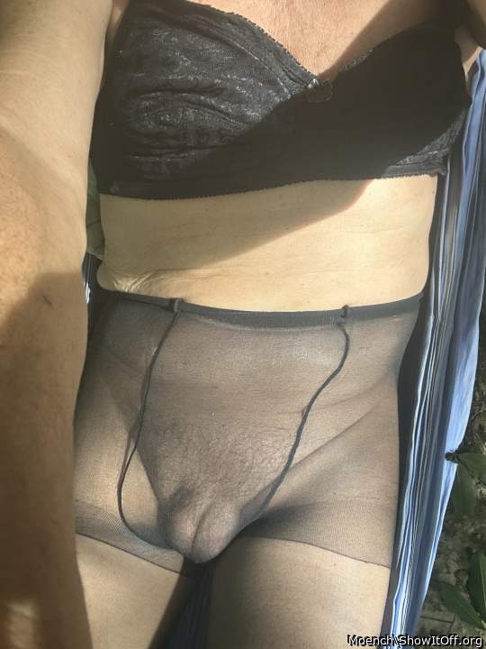 So very hot in your pantyhose!