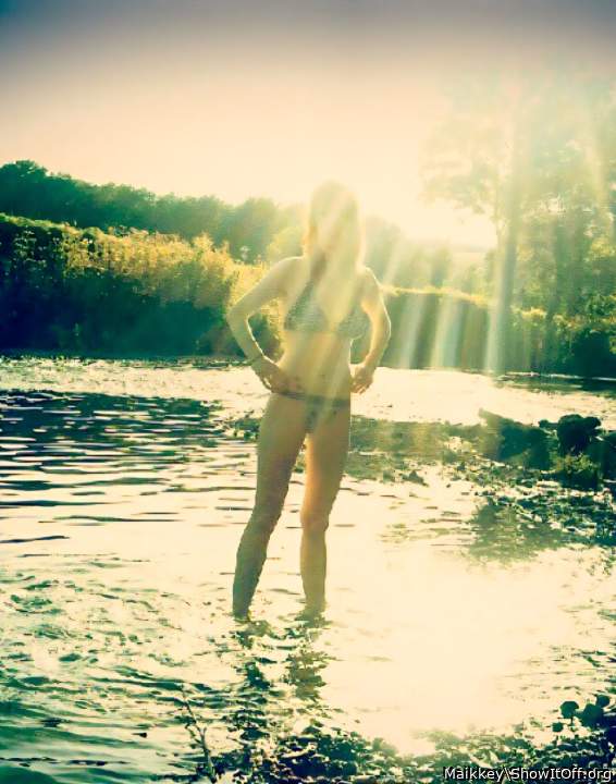 Adult image from Maikkey