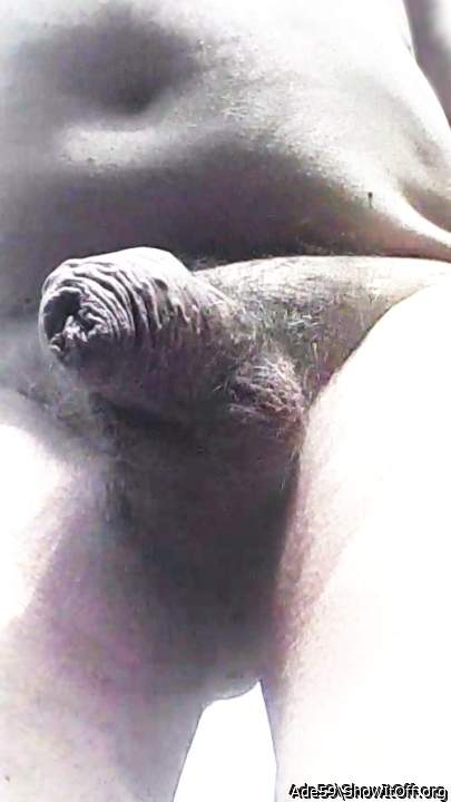 Wish this lush cockhead was in my hungry mouth! Tongue would