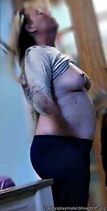 Adult image from Daddysplaymate