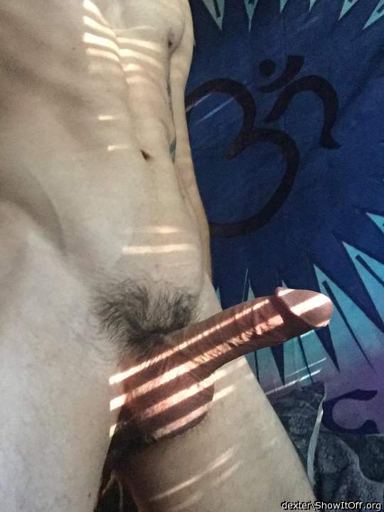Love how the rays of light accentuate your cock. And how har