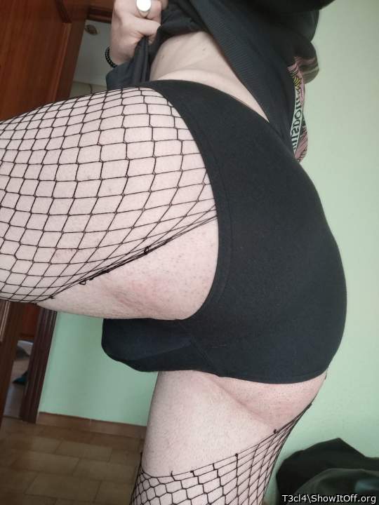 Adult image from T3cl4