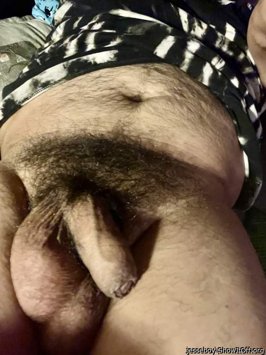 une verge  dguster en clinant tes jolies burettes!   