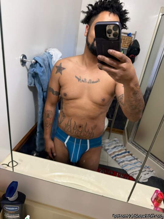 Adult image from BottomVa