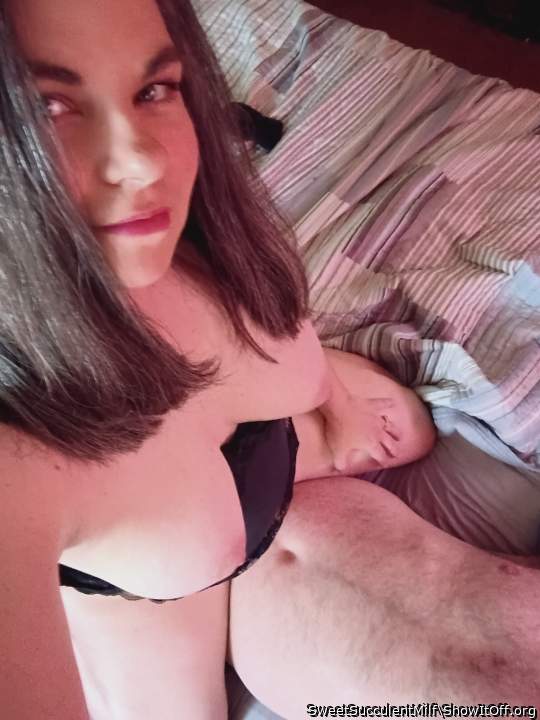 Adult image from SweetSucculentMilf