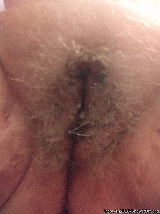 My pussy is dripping wet wanting a big dick to dick me