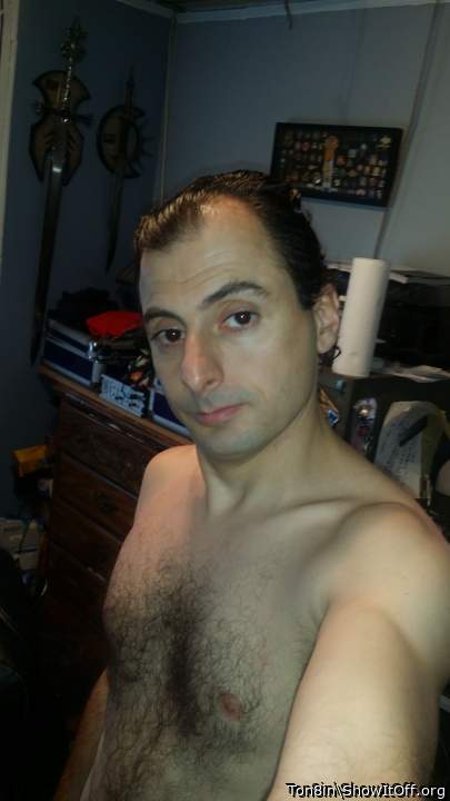 Adult image from Ton8in