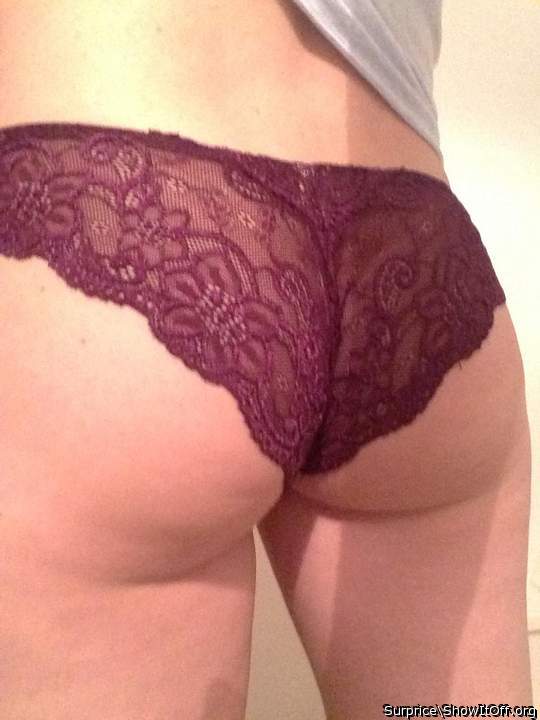 mmm what a gorgeous looking ass you have in your lovely lace