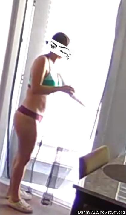 Caught her answering the door in thong & sports bra security cam