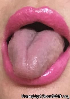 Mmmmmm your sexy pink lips & wet tongue makes my cock tingle
