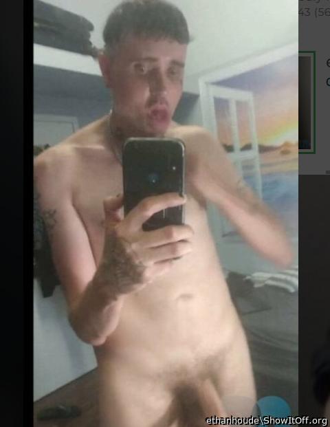 ethan houde exhibitionist clean shaved