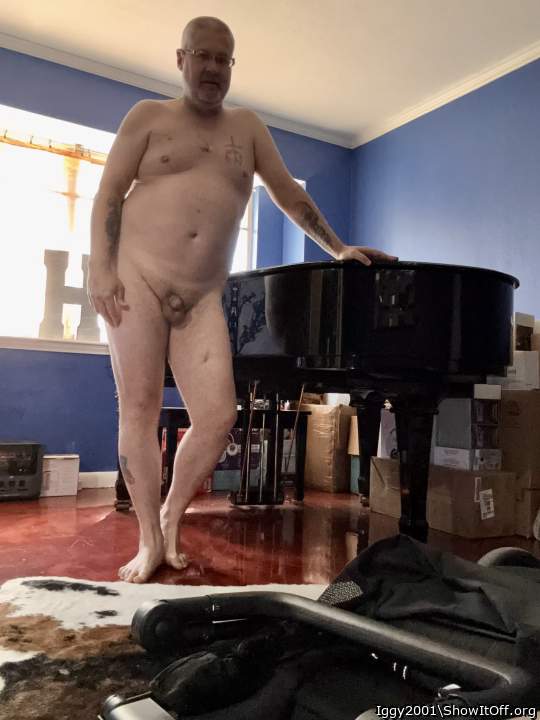 Adult image from Iggy2001