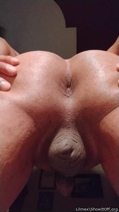 Spectcular cheeks spread asshole and awesome big balls    