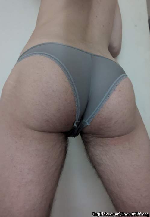 How does my ass look in grey??