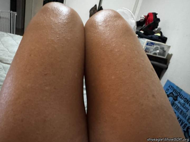 mmmmm nice smooth legs