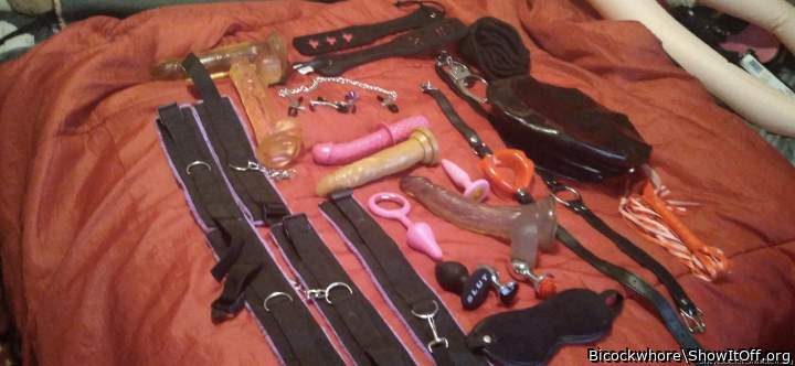 I love  being a  bondage slut