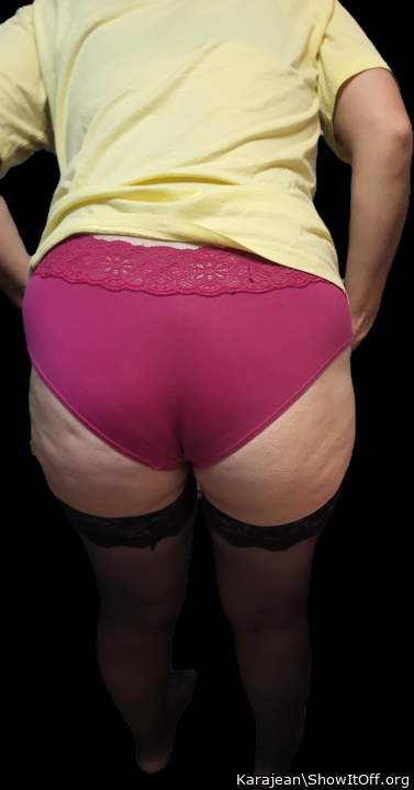 Perfect round ass! Sexy as always