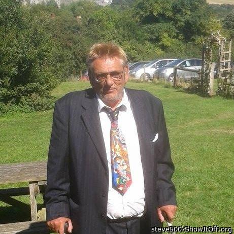 .

  

You look very attractive in a suit and tie. 

.