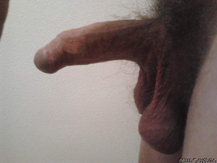 Awesome looking dick and balls!! 