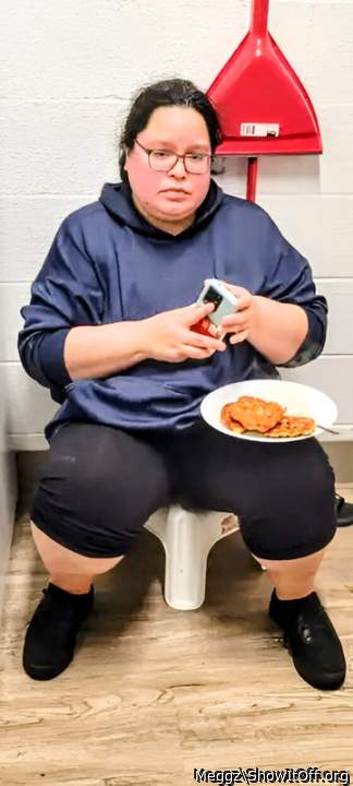 thick thighs legs wide (open)