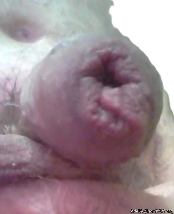 A perfect frot connection... just let me slip in and rub our