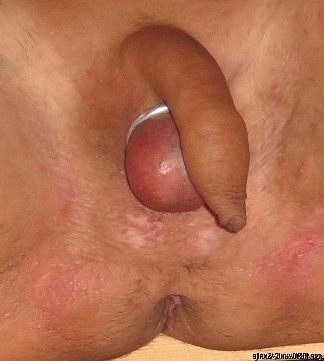 a very, very beautiful foreskin cock with a suuuuper foreski