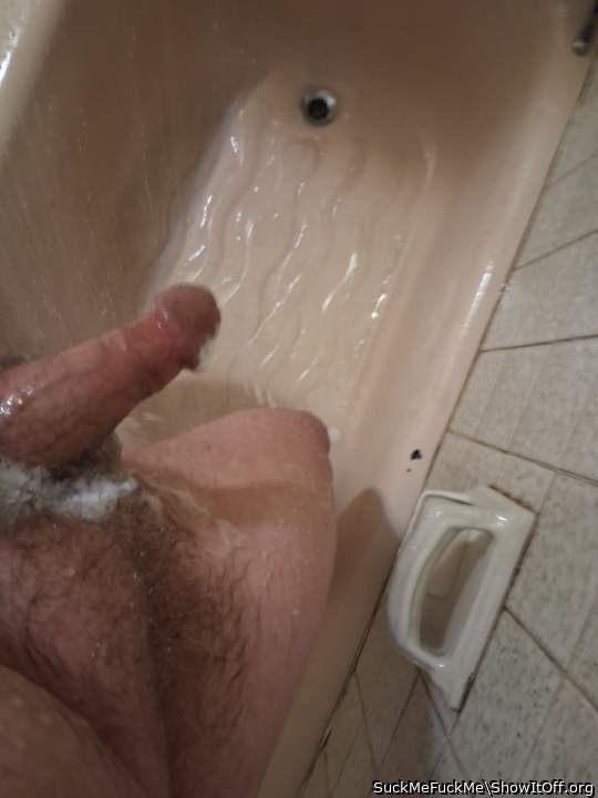 Adult image from SuckMeFuckMe