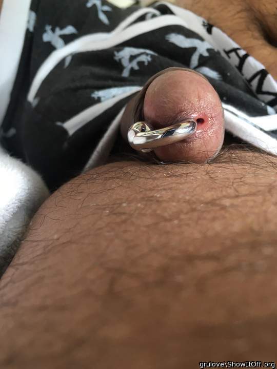 4G ring with foreskin