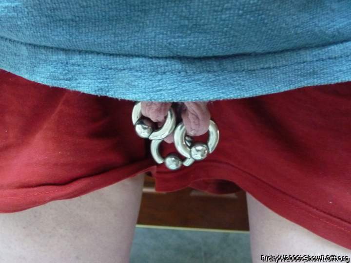 Adult image from RickyW2009