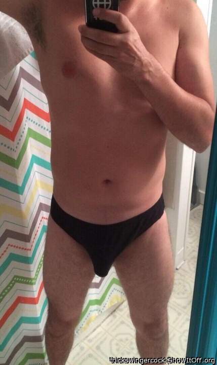 love showing off the bulge