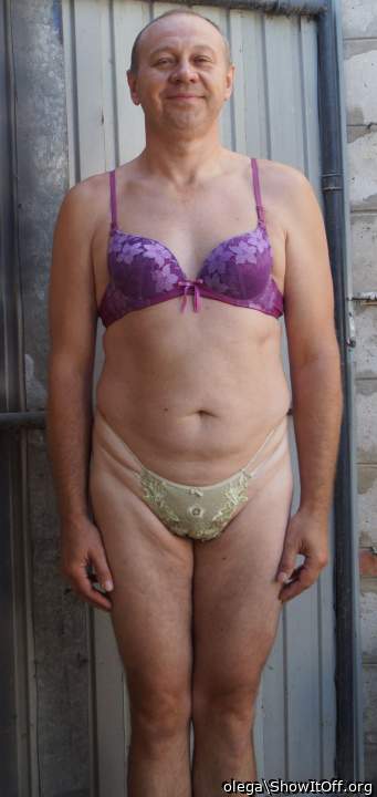 Love the purple bra and how well you fill it. Panties are ad